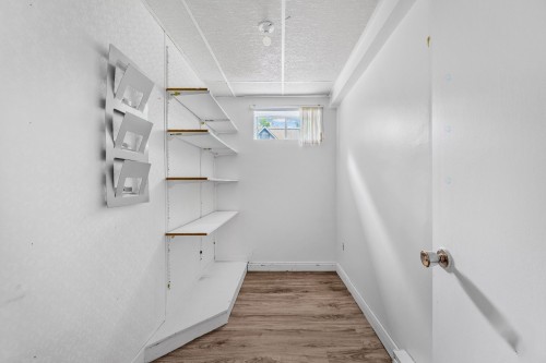 Rangement - 4015 Ch. Plaisance, Sainte-Julienne, QC - Indoor Photo Showing Other Room