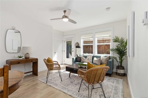 #2-949 Pembroke St, Victoria, BC 