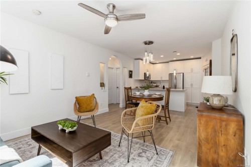 #2-949 Pembroke St, Victoria, BC 