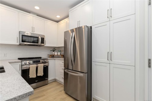 #2-949 Pembroke St, Victoria, BC 