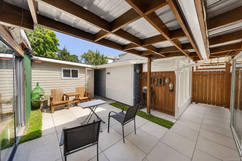 1120 Caledonia Ave, Victoria, BC 