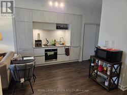 217 - 6 DAVID EYER ROAD  Richmond Hill, ON L4S 0N5