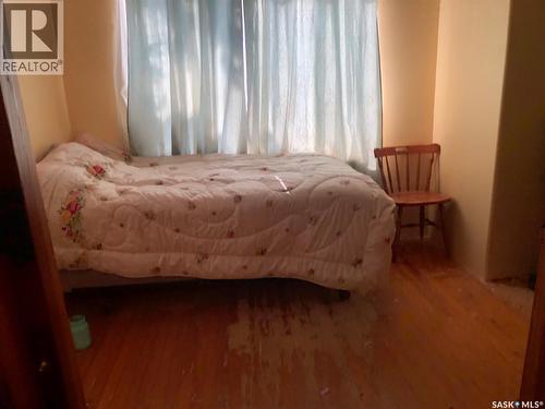 19 1St Avenue N, Hyas, SK - Indoor Photo Showing Bedroom