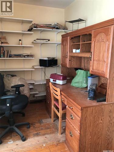 19 1St Avenue N, Hyas, SK - Indoor