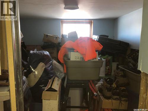 19 1St Avenue N, Hyas, SK - Indoor