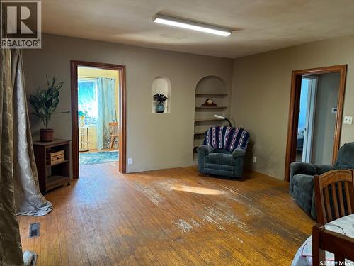 19 1St Avenue N, Hyas, SK 