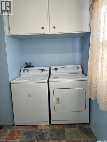 19 1St Avenue N, Hyas, SK 