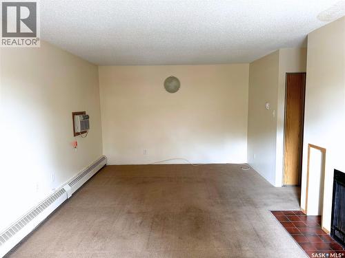 202 15 Alport Crescent, Regina, SK - Indoor Photo Showing Other Room
