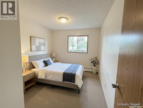 202 15 Alport Crescent, Regina, SK - Indoor Photo Showing Bedroom