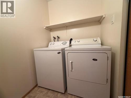 202 15 Alport Crescent, Regina, SK - Indoor Photo Showing Laundry Room