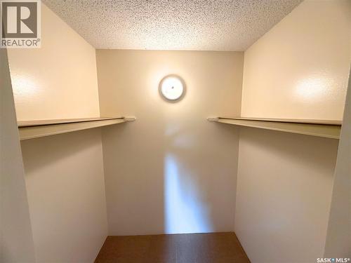 202 15 Alport Crescent, Regina, SK - Indoor