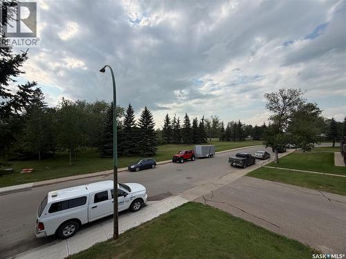 202 15 Alport Crescent, Regina, SK - Outdoor