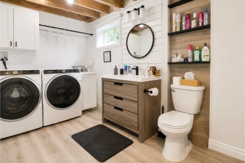 Salle de bains - 381 Av. Caouette, Rouyn-Noranda, QC 