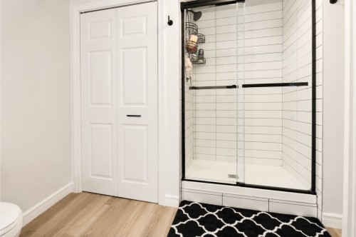 Salle de bains - 381 Av. Caouette, Rouyn-Noranda, QC 