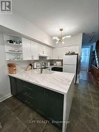 6 - 125 HALL STREET Richmond Hill, ON L4C 4N9