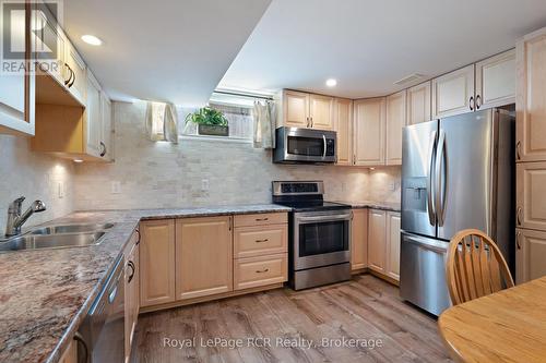 237 Carrol Street, Wellington North (Arthur), ON - Indoor Photo Showing Kitchen With Stainless Steel Kitchen With Double Sink With Upgraded Kitchen