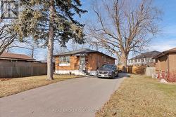 BSMT - 744 OLIVE AVENUE Oshawa, ON L1H 2S3