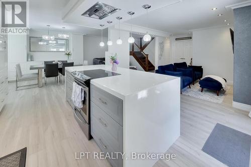 2482 Snowhill Court, Burlington, ON - Indoor Photo Showing Other Room
