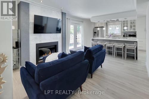 2482 Snowhill Court, Burlington, ON - Indoor Photo Showing Living Room With Fireplace