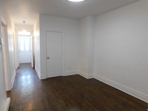 Living Room - 5331 Av. Gatineau, Montréal (Côte-Des-Neiges/Notre-Dame-De-Grâce), QC - Indoor Photo Showing Other Room