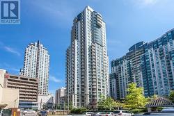 808 - 21 HILLCREST AVENUE Toronto, ON M2N 7K2