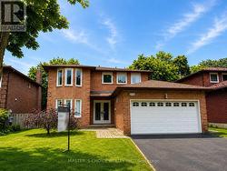 212 FINCHAM AVENUE  Markham, ON L3P 4B5