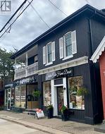 4-6 ONTARIO STREET Grimsby (Grimsby East), ON L3M 3G9