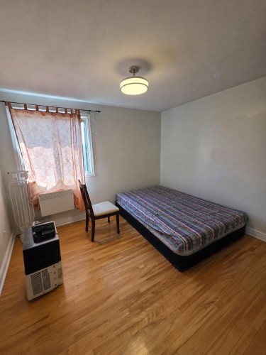 Bedroom - 227-266 Rue Lawrence, Longueuil (Greenfield Park), QC - Indoor Photo Showing Bedroom
