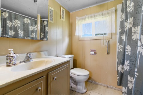 Salle de bains - 99 Route 148, Bristol, QC 