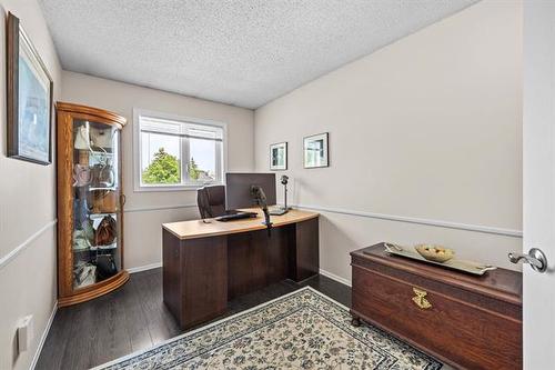 31 Waterside Cove, Winnipeg, MB - Indoor Photo Showing Office