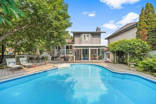31 Waterside Cove, Winnipeg, MB - Outdoor With In Ground Pool With Backyard With Exterior