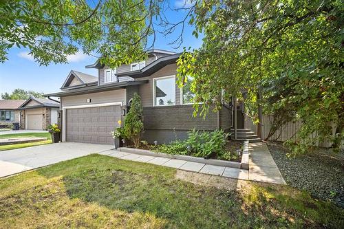 31 Waterside Cove, Winnipeg, MB - Outdoor