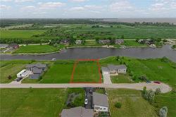 46 LAKE ESTATE DR  Gimli, MB R0C 1B0