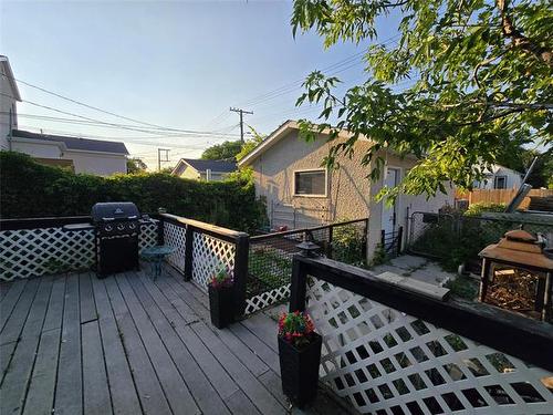 239 Belmont Ave, Winnipeg, MB - Outdoor With Deck Patio Veranda
