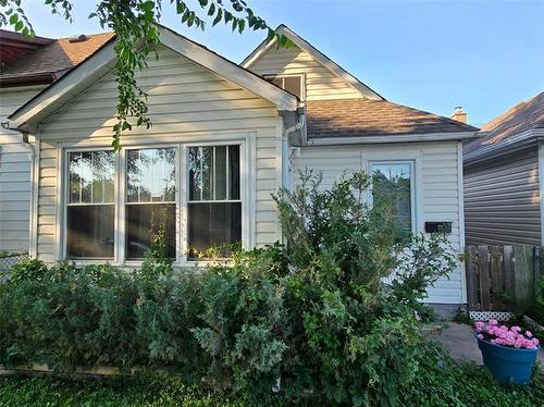 239 Belmont Ave, Winnipeg, MB - Outdoor