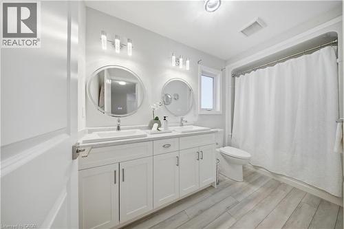 89 Acorn Trail, St. Thomas, ON - Indoor Photo Showing Bathroom