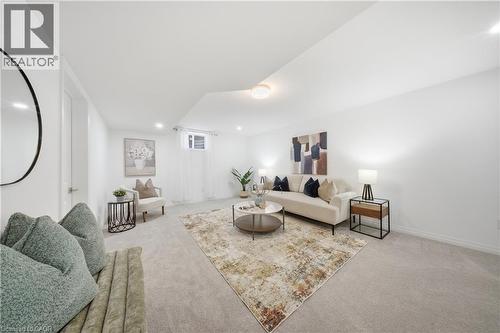 89 Acorn Trail, St. Thomas, ON - Indoor Photo Showing Living Room
