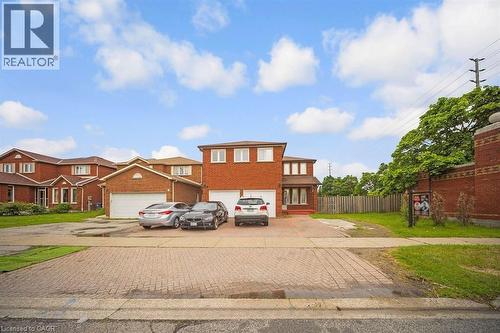 692 Huntington Ridge Drive, Mississauga, ON - Outdoor