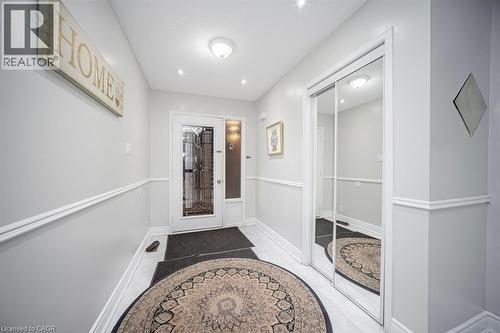 692 Huntington Ridge Drive, Mississauga, ON - Indoor Photo Showing Other Room