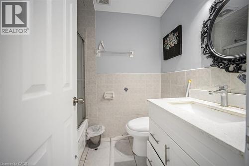692 Huntington Ridge Drive, Mississauga, ON - Indoor Photo Showing Bathroom