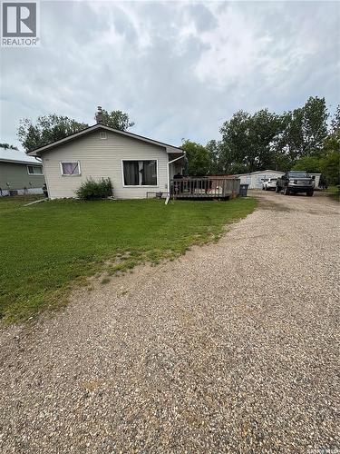 231 Eisenhower Street, Midale, SK - Outdoor