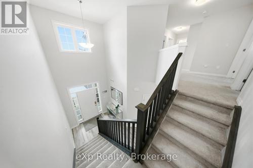 89 Acorn Trail, St. Thomas, ON - Indoor Photo Showing Other Room