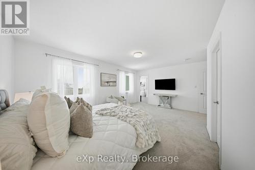 89 Acorn Trail, St. Thomas, ON - Indoor Photo Showing Bedroom