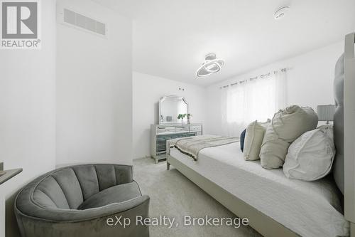 89 Acorn Trail, St. Thomas, ON - Indoor Photo Showing Bedroom
