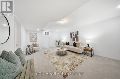89 Acorn Trail, St. Thomas, ON - Indoor Photo Showing Living Room