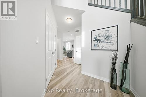 89 Acorn Trail, St. Thomas, ON - Indoor Photo Showing Other Room