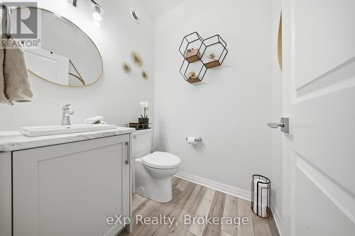 89 Acorn Trail, St. Thomas, ON - Indoor Photo Showing Bathroom