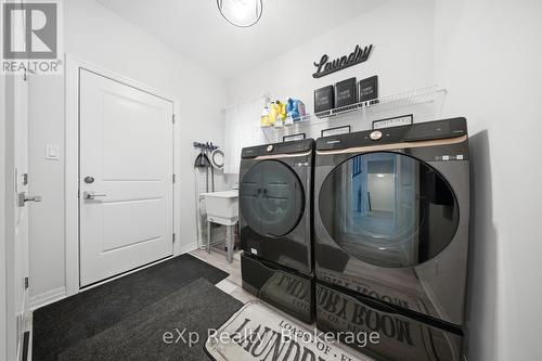 89 Acorn Trail, St. Thomas, ON - Indoor Photo Showing Laundry Room