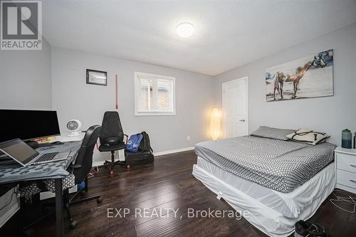 692 Huntington Ridge Drive, Mississauga, ON - Indoor Photo Showing Bedroom