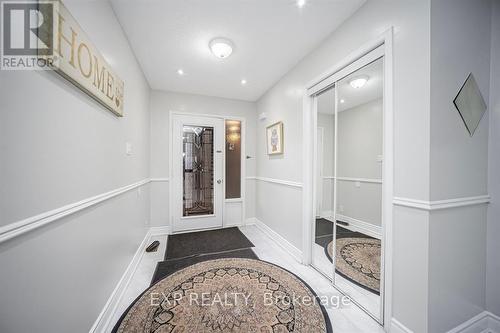 692 Huntington Ridge Drive, Mississauga, ON - Indoor Photo Showing Other Room